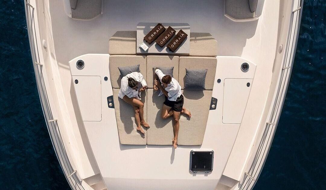 yacht